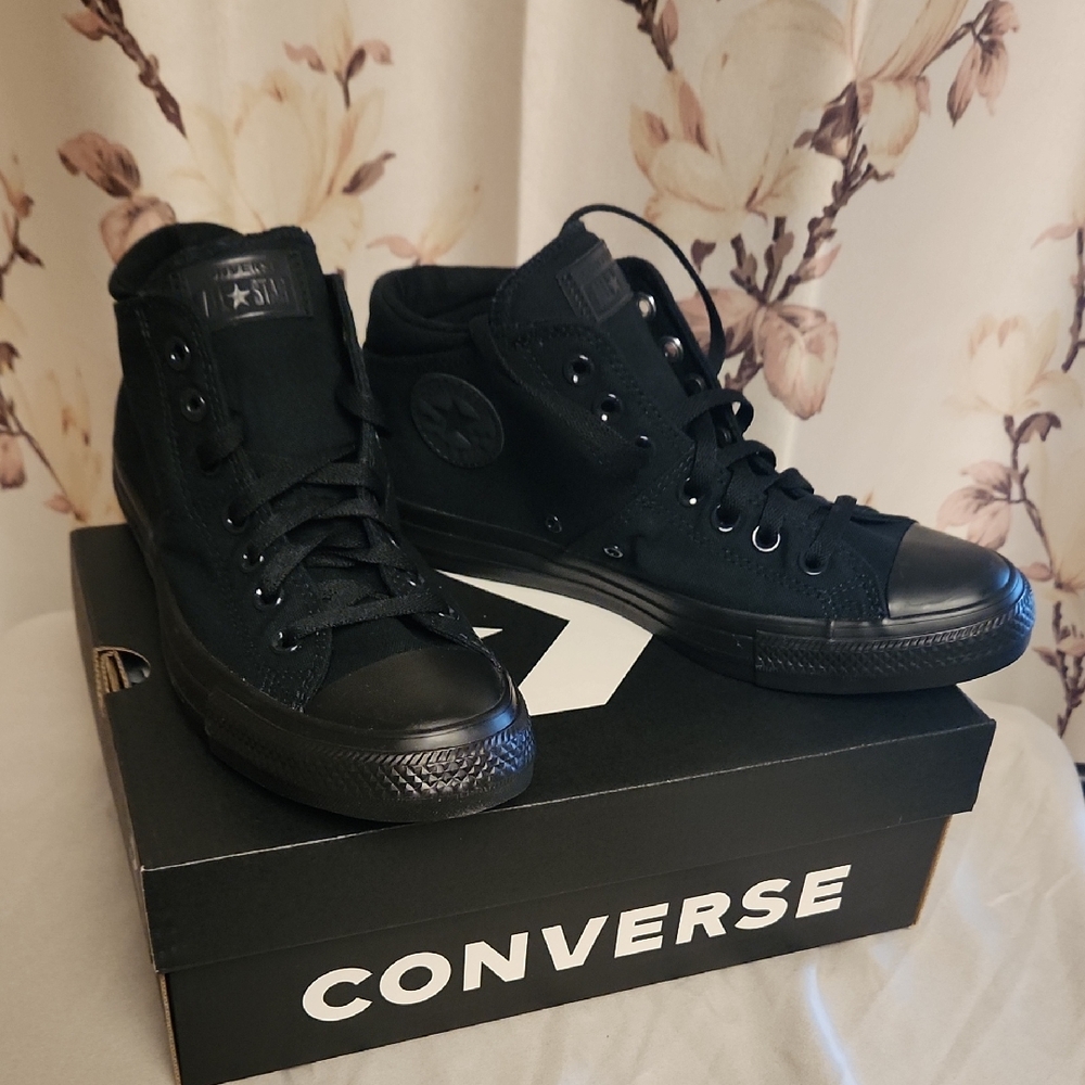 Black Mid Top Converse